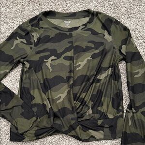 Old Navy Green and Black Camo Long Sleeve Tee